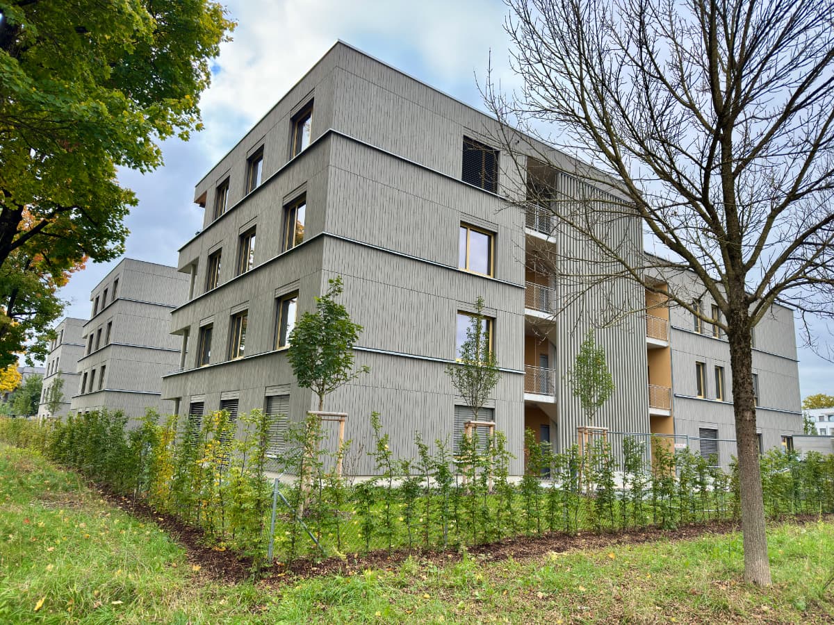 Ansicht des südlichen Hauses vom Park aus